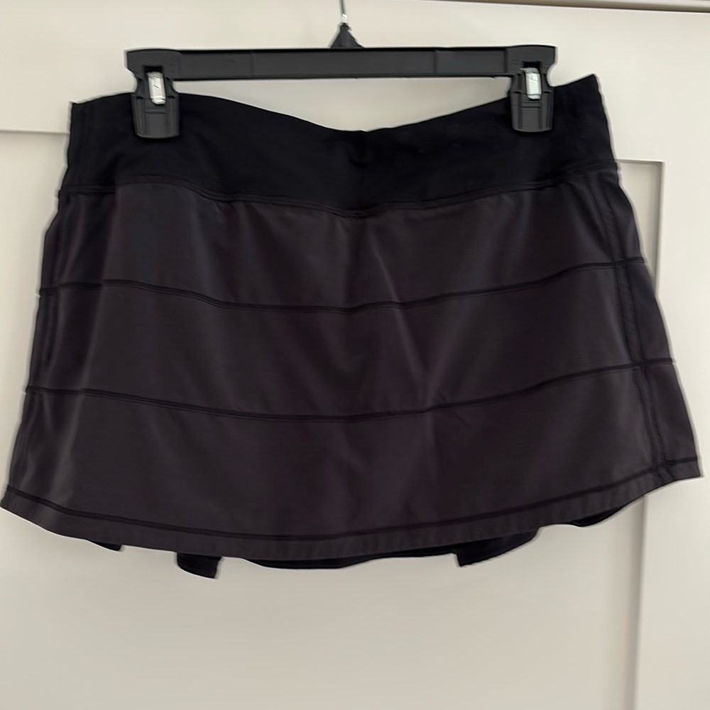 Lululemon black tennis pickleball skirt, size 10 reg